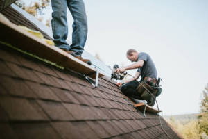 Local Roofers in Canyon Crest, CA